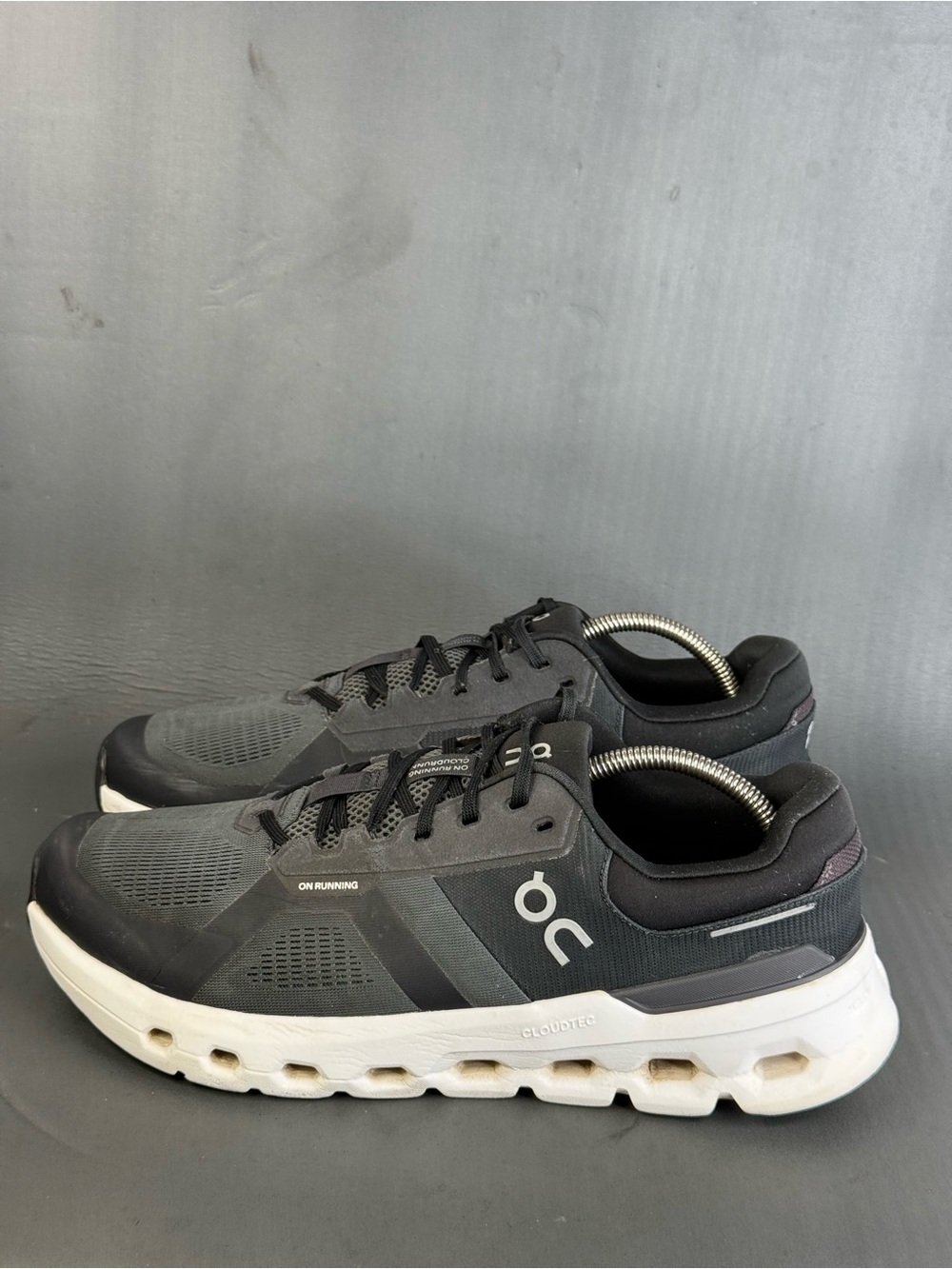 On Cloudrunner 2 athletic sneaker shoes men’s size 12